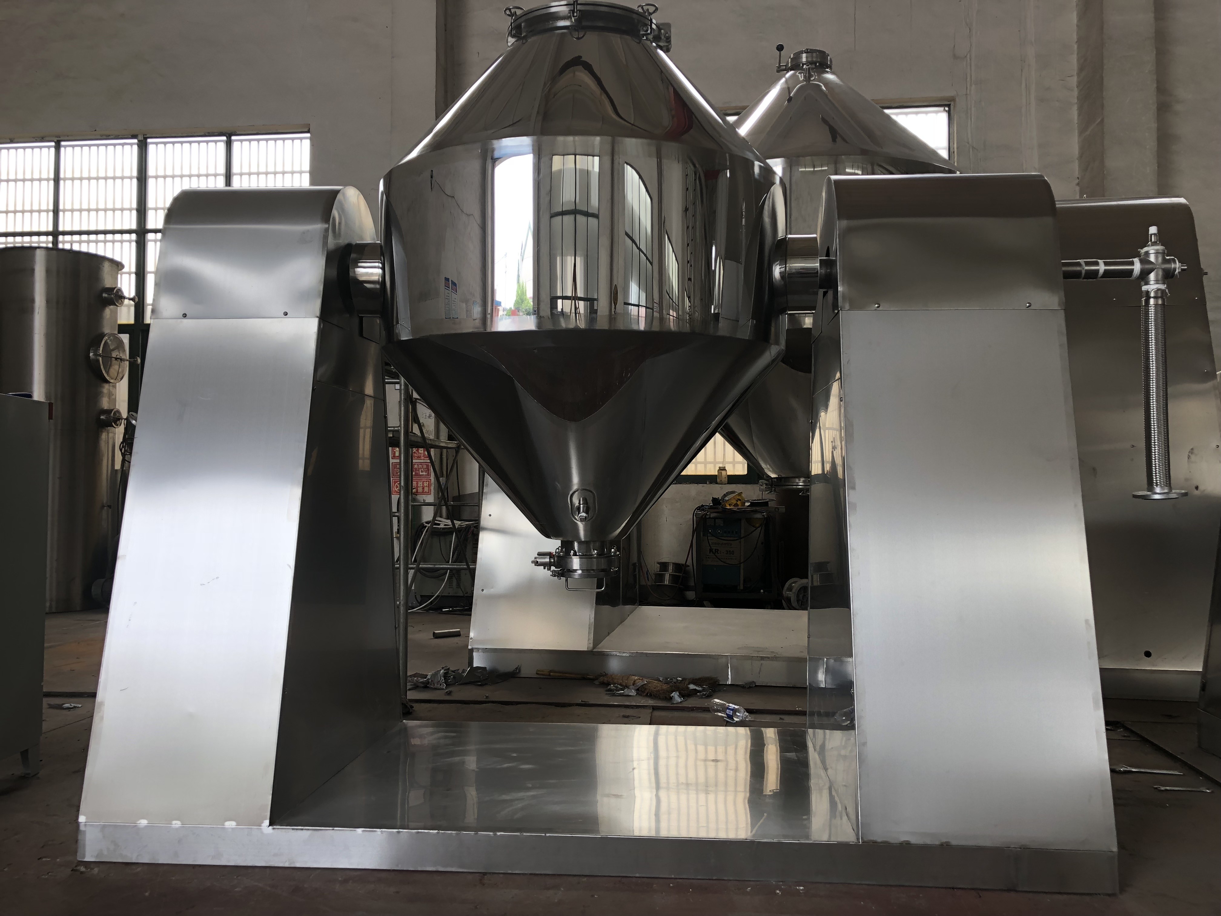 Industrial Rotating SS304 Double Cone Vacuum Dryer Pharmaceutical raw